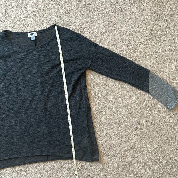 Old Navy Medium Sweater Gray Two Toned, Long Sleeve Sheer Dark Gray Light Gray - Picture 6 of 8